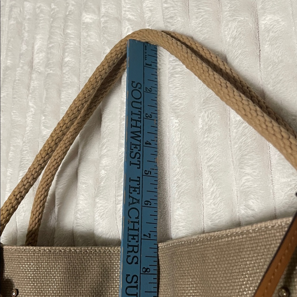 Michael Kors Island Large Grab Bag - Picture 16 of 16